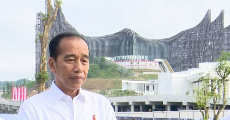 Jokowi Resmikan 5 Proyek Investasi Baru di IKN Jokowi Resmikan 5 Proyek Investasi Baru di IKN
