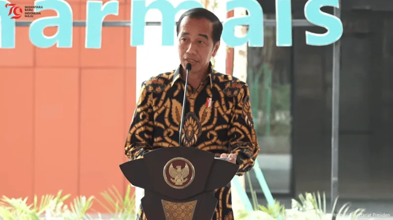 Presiden Jokowi Wujudkan Pembangunan Indonesia Sentris Presiden Jokowi Wujudkan Pembangunan Indonesia Sentris